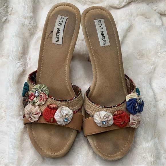 Steve Madden Lonaa Canvas Flower Heels RARE 9 - Picture 2 of 7